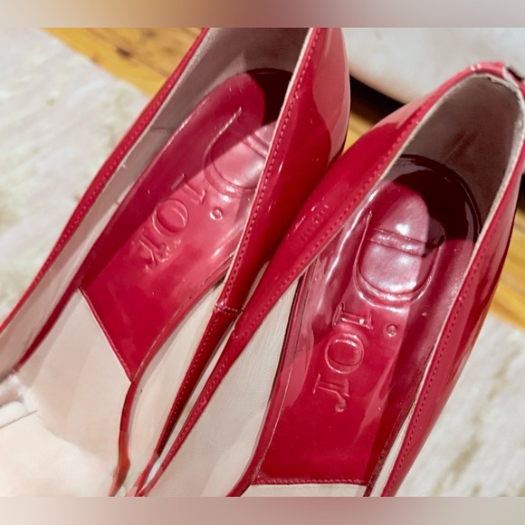 Dior Red Patent Leather Pumps *Summer 2004 w/ box - Picture 6 of 7